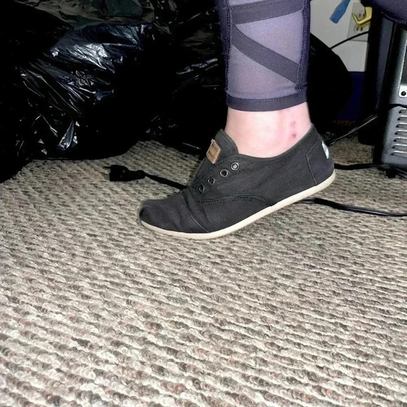 Toms slip on sneakers - Picture 2 of 2